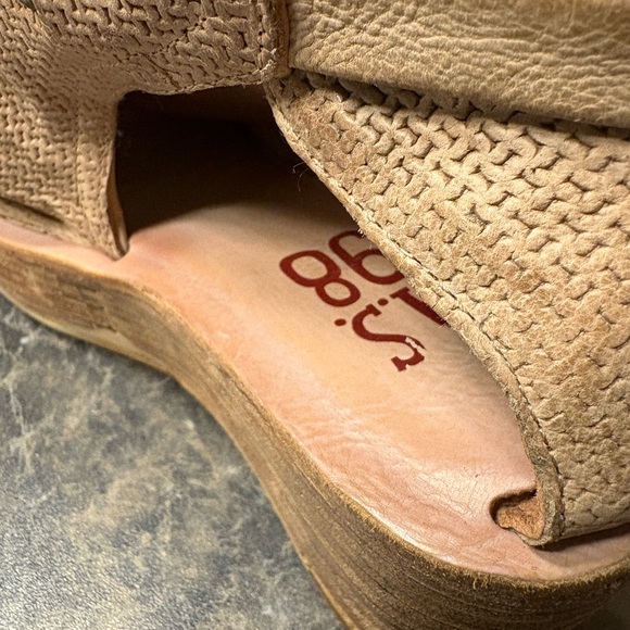 AS 98 Wedge - Picture 10 of 11